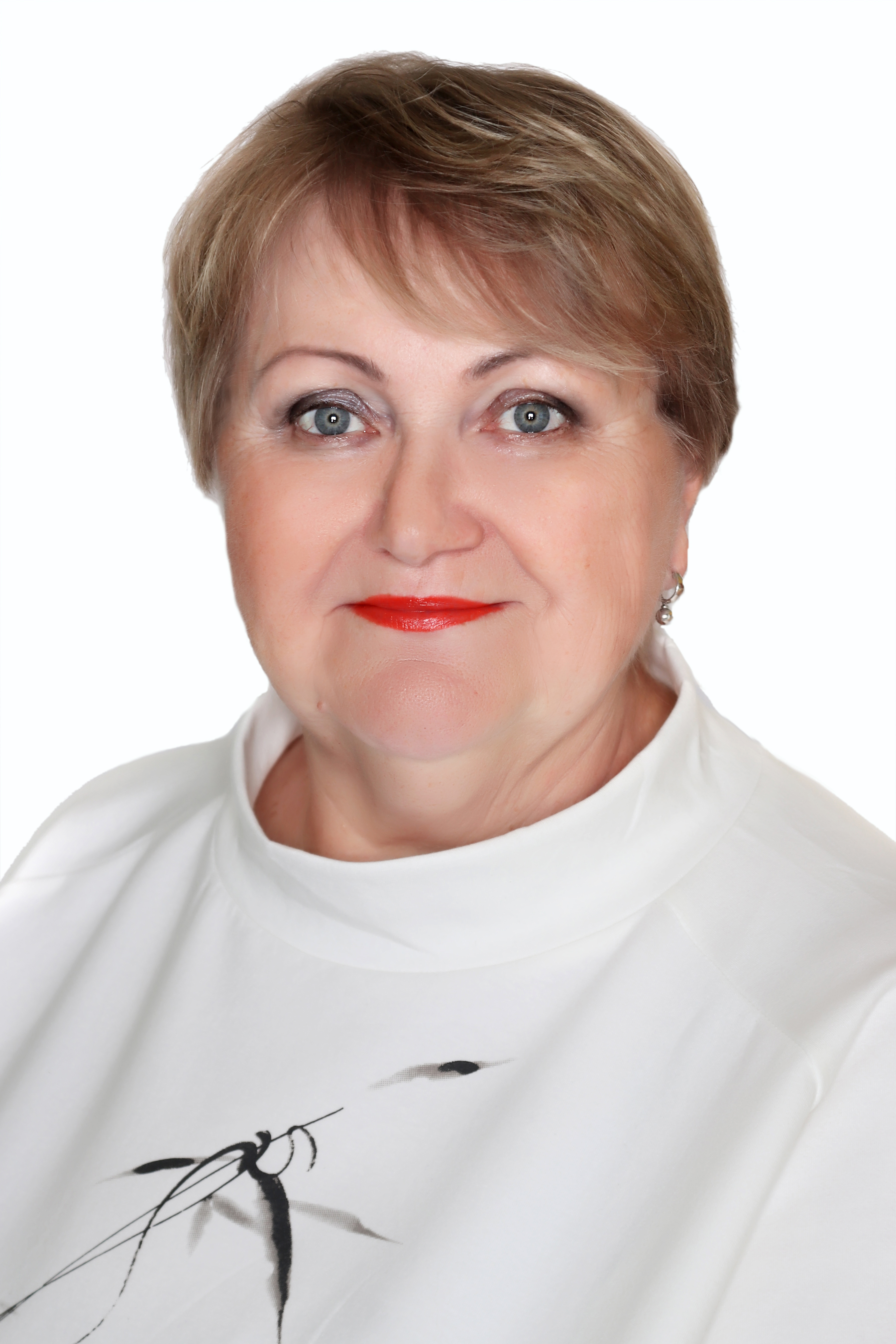 Музыкальный руководитель Нерсесян Ирина Васильевна.